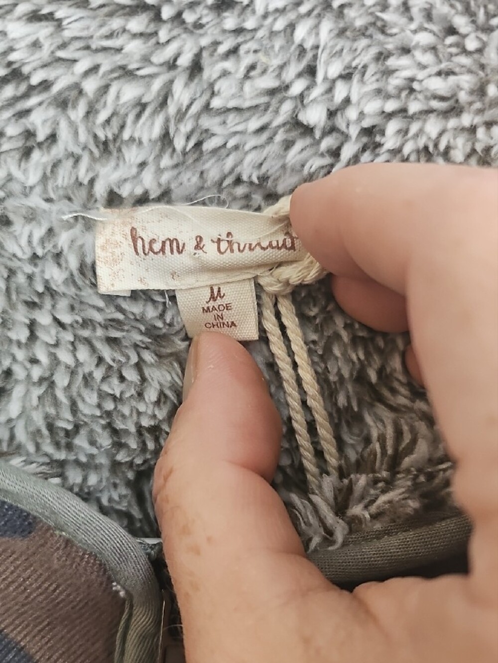 Hem & Thread Camo Plush Lined Hoodie Vest - Picture 2 of 5
